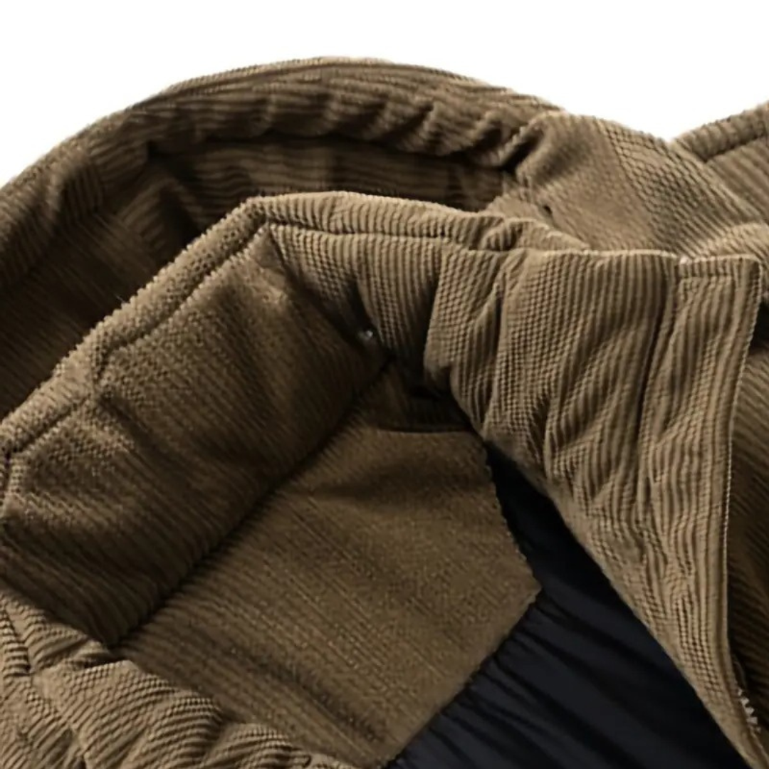 Men’s Puffer Jacket with Contrast Hood – Modern Utility Edge